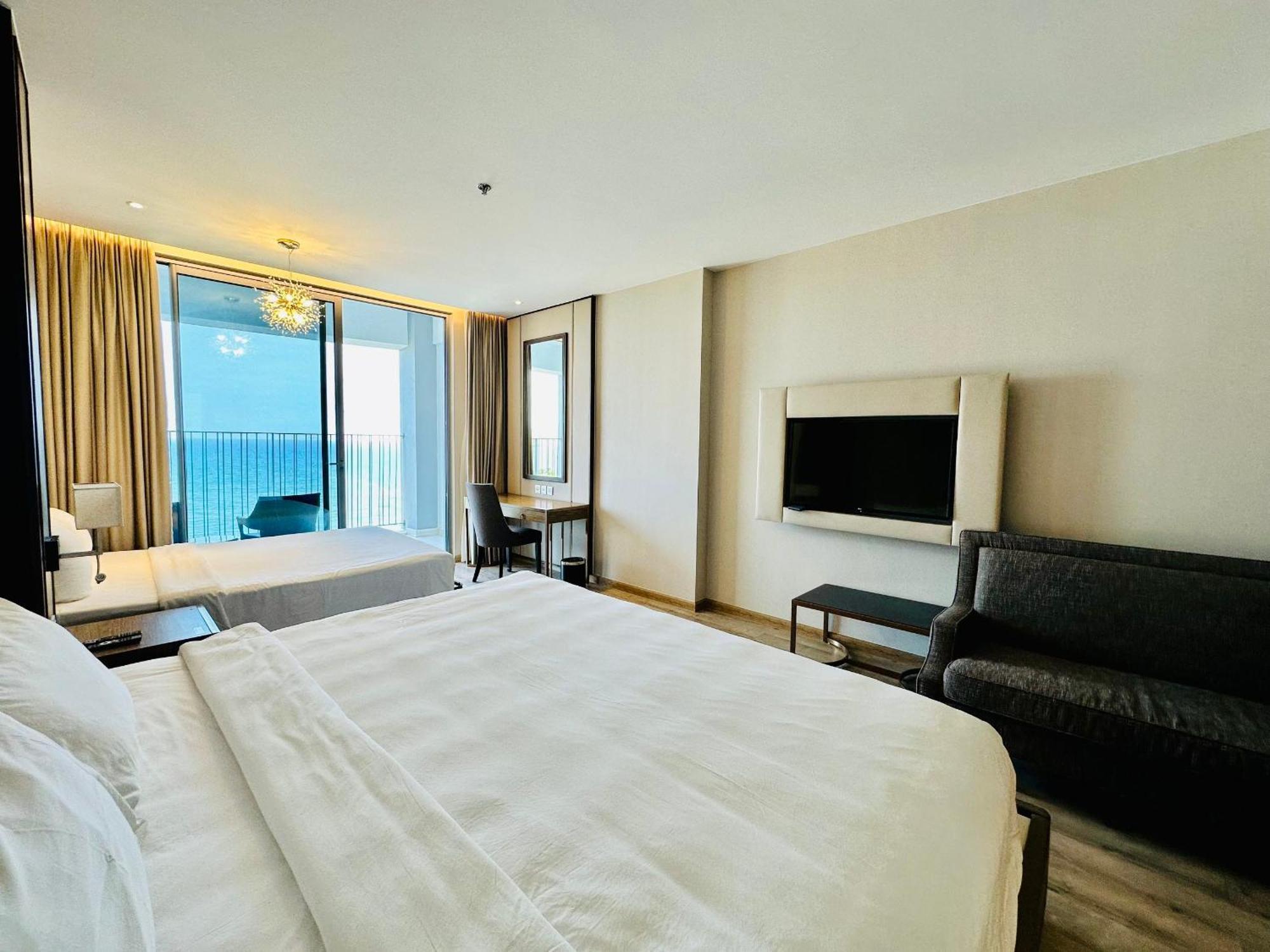 Jk.Boutique Oceanfront Panorama Residence Нячанг Экстерьер фото